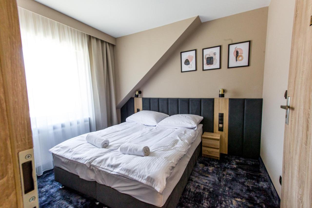 Hotel Zodiak Sucha  Kültér fotó