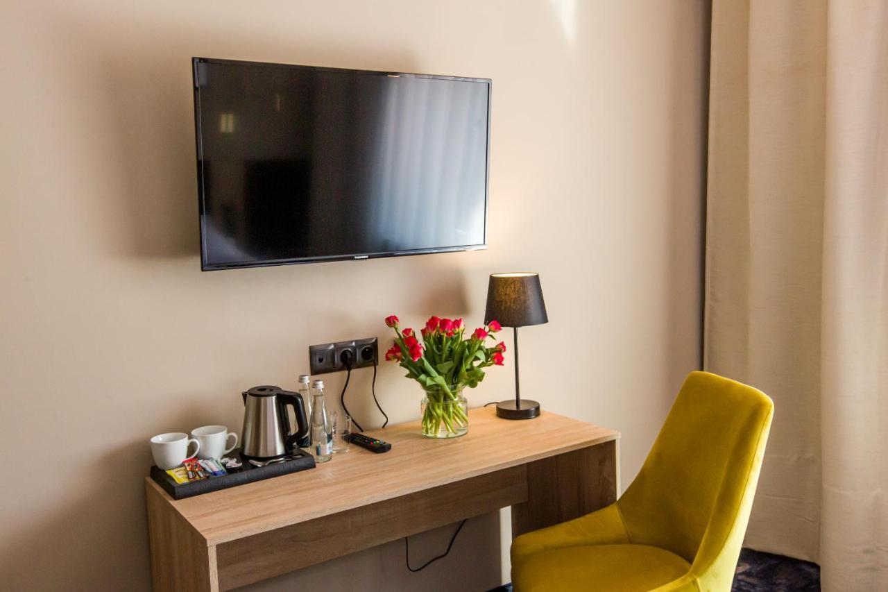 Hotel Zodiak Sucha  Kültér fotó