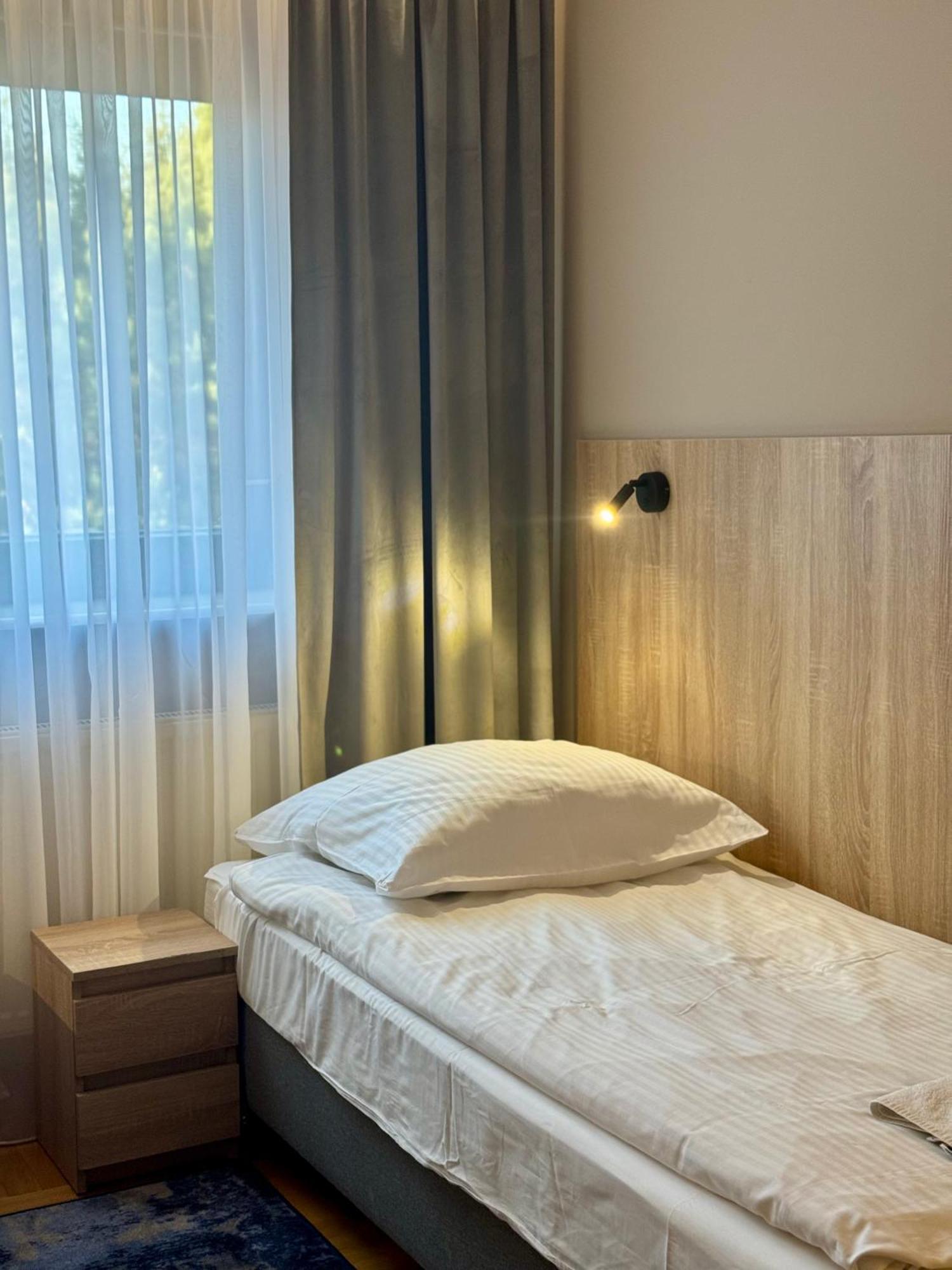 Hotel Zodiak Sucha  Kültér fotó
