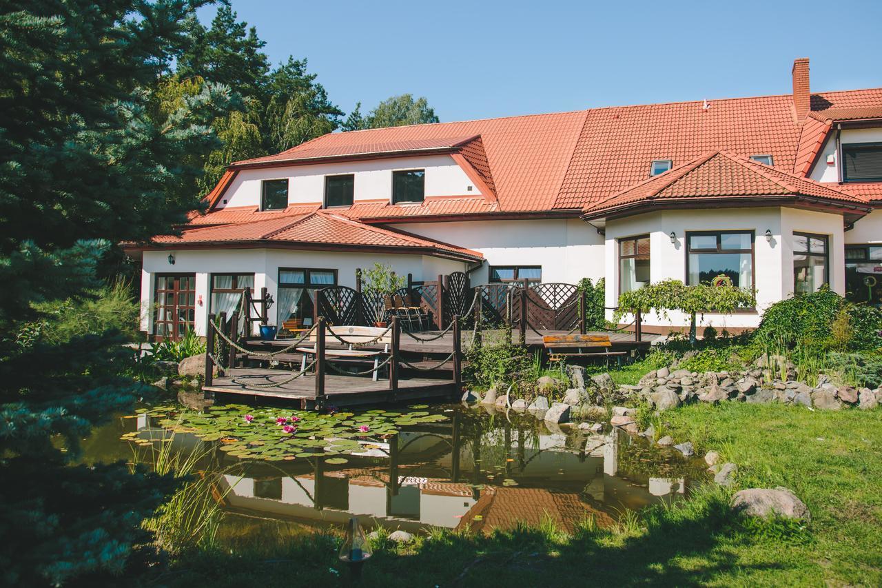 Hotel Zodiak Sucha  Kültér fotó